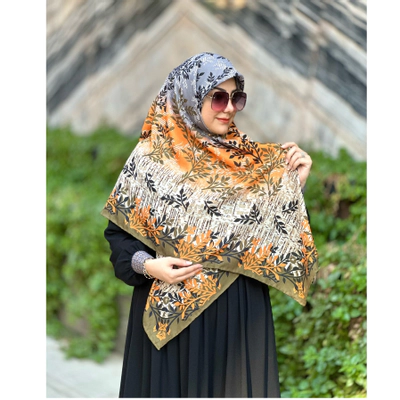 روسری سوپر نخ اعلا طرح برگ ریزان