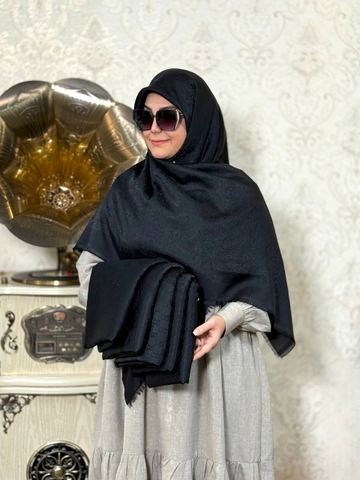 روسری نخ ابریشم ژاکارد مشکی نگین دار