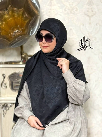 روسری نخ ابریشم ژاکارد مشکی نگین دار