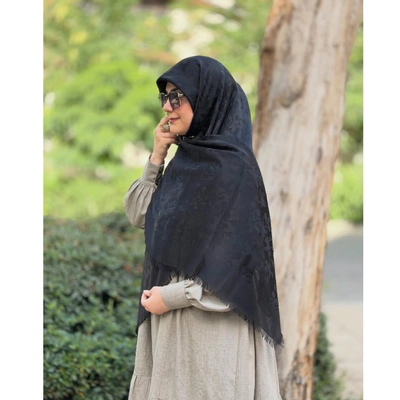 روسری نخ ابریشم ژاکارد نگین دار