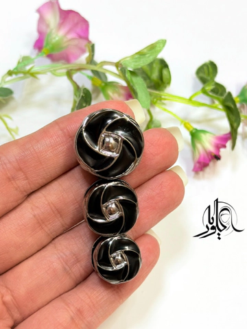گیره مگنتی طرح لوتوس مشکی نقره ای