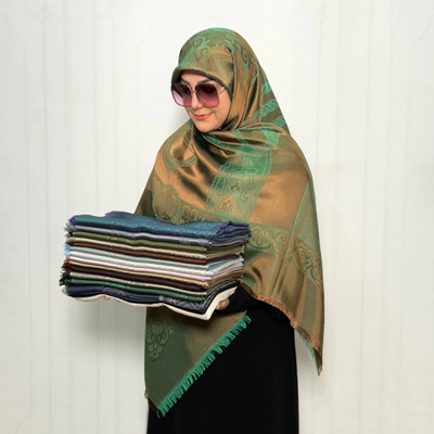 روسری نخ ابریشم ژاکارد لمه دار طرح هرمس کمربندی