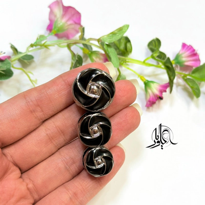 گیره مگنتی طرح لوتوس مشکی نقره ای