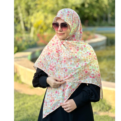 روسری نخی فوق اعلا طرح اردیبهشت