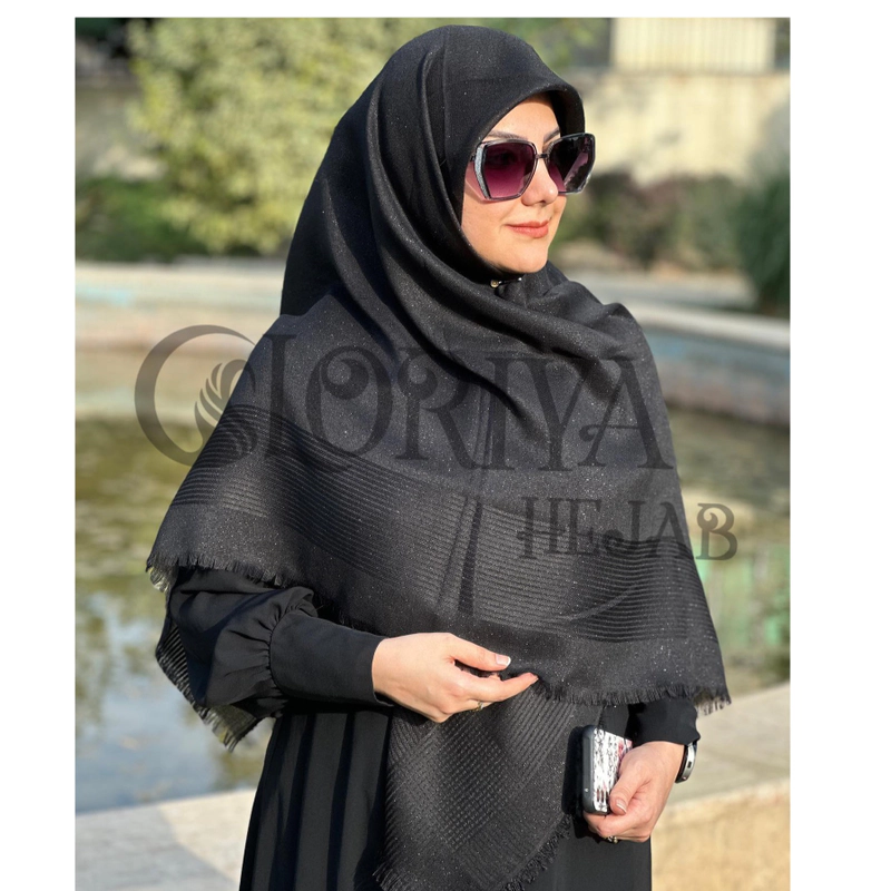 روسری نخی مشکی لمه دار